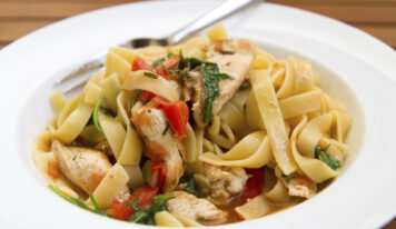 Zöldséges-csirkés tagliatelle