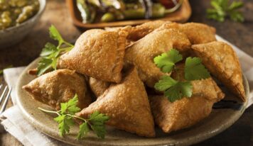 Csirkés samosa