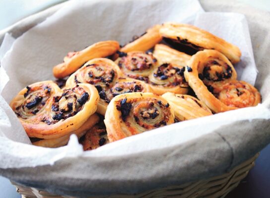 Baconos-pizzakrémes pálmalevelek