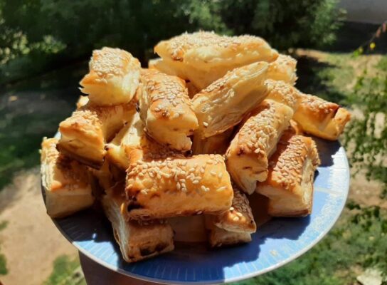 Szezámmagos töltött rudacska