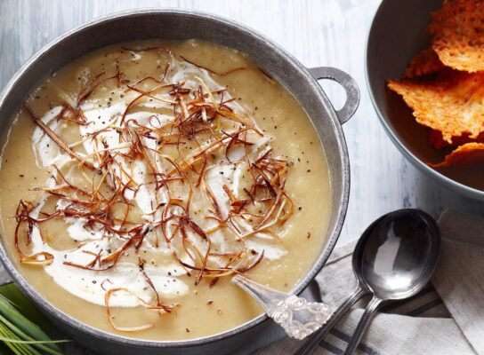 Fokhagymás paszternák krémleves