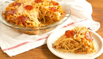 Kolbászos sült spagetti