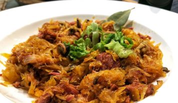 Bigos – savanyú káposztával, gombával