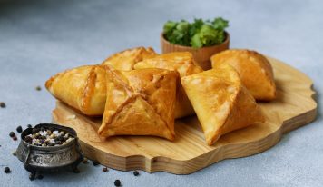 Samosa csirkehúsos töltelékkel