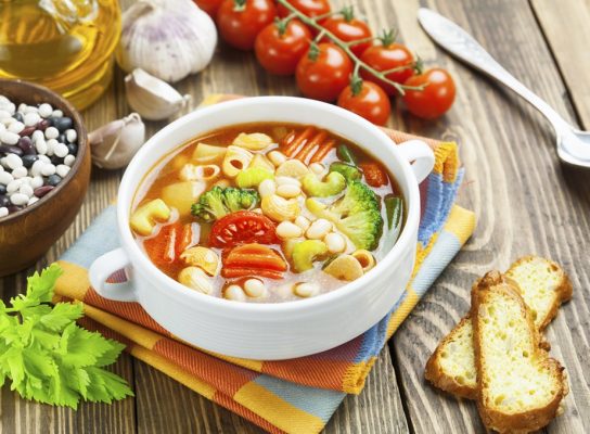 Gazdag minestrone leves