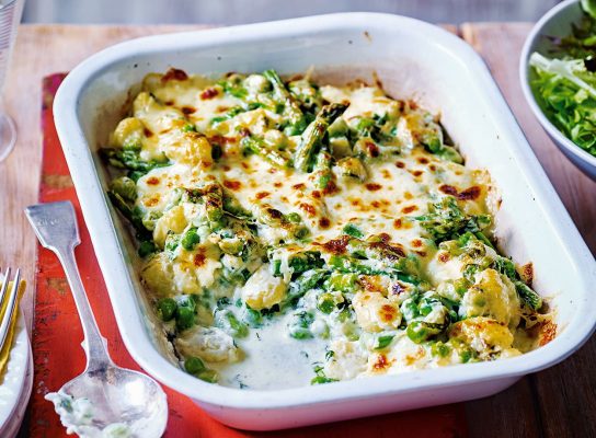 Sütőben sült sajtos-spárgás gnocchi